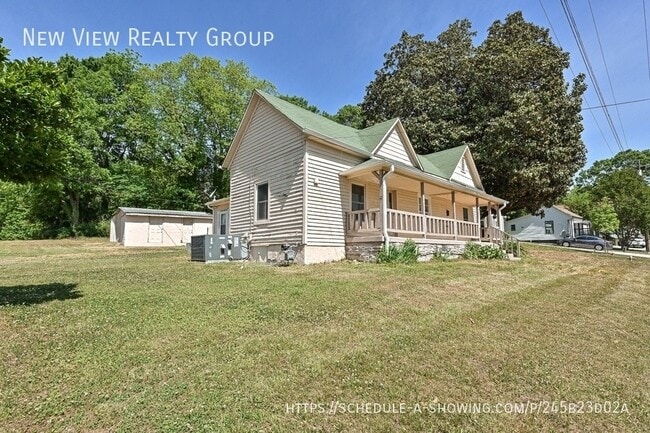 Building Photo - 408 S 12th St