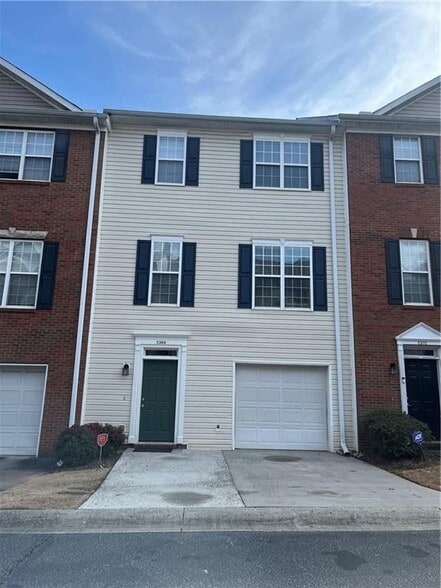 Building Photo - 5368 Hickory Knoll NW