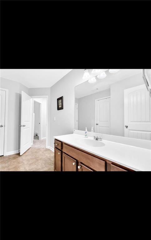Building Photo - 825 Streamview Way