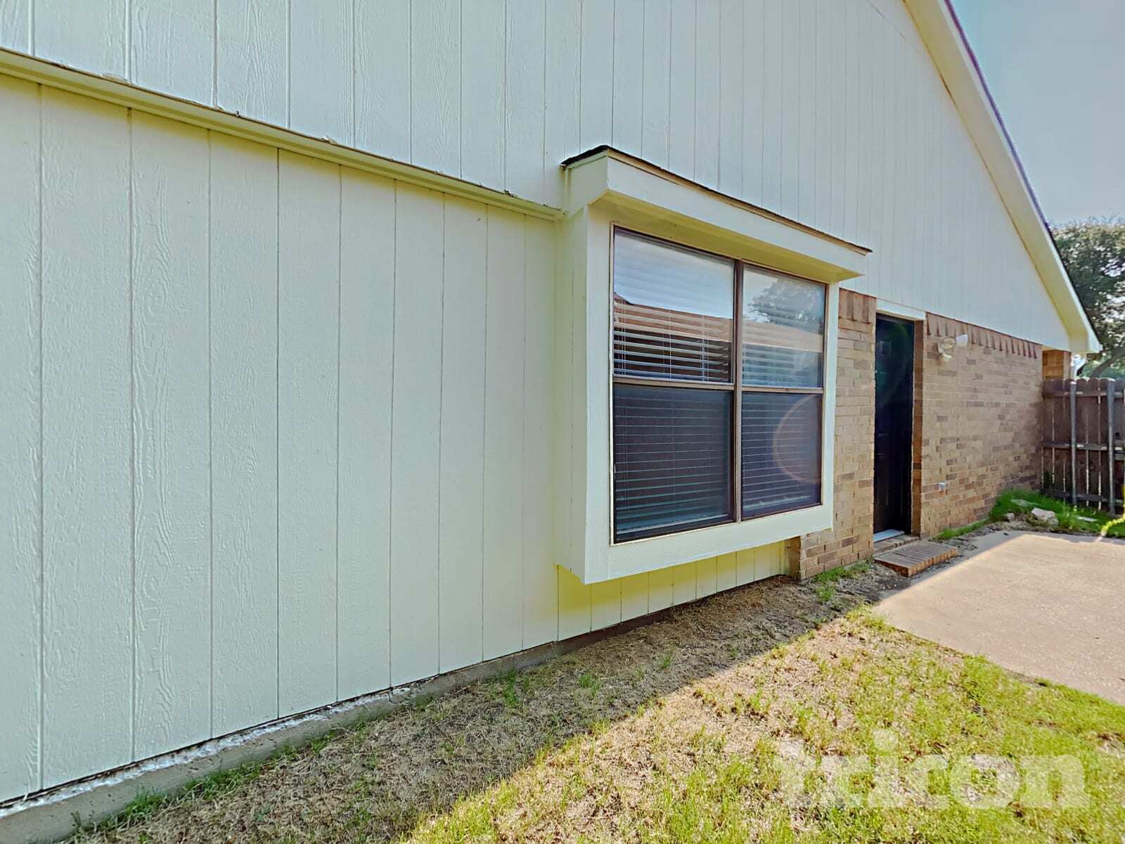 Building Photo - 5412 Boxelder Dr