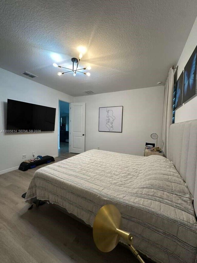 Building Photo - 2952 Embark Trl