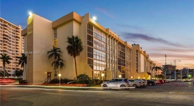 Building Photo - 601 Three Islands Boulevard