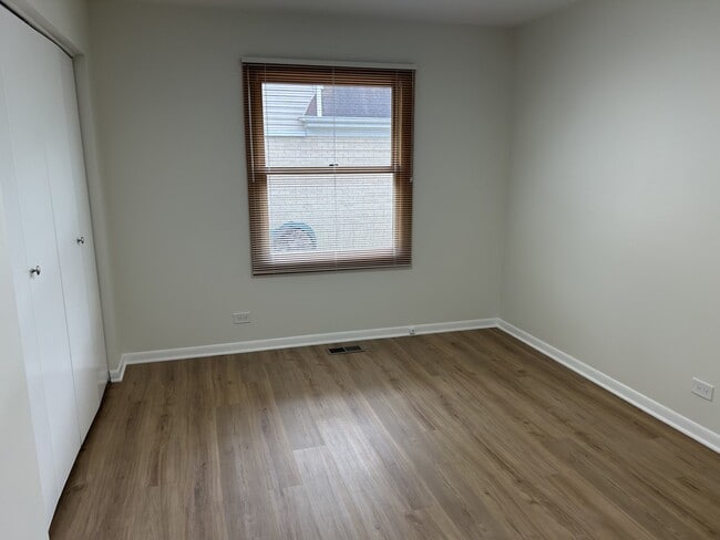 Building Photo - 2811 N Harvard Ave