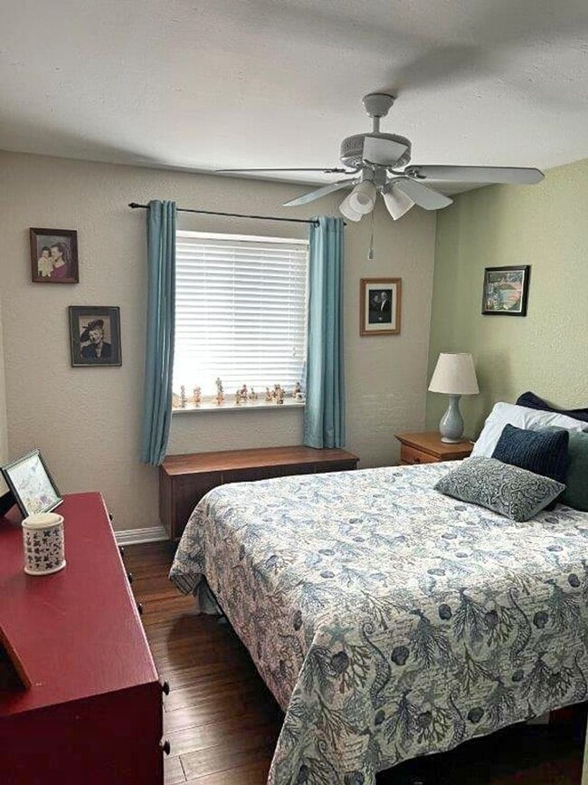 Building Photo - BEAUTIFULLY REMODELED 2 STORY VACAVILLE *S...