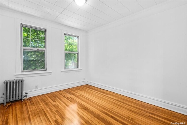 Building Photo - 1059 Vincent Ave