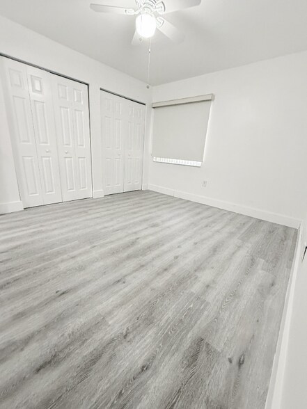 Building Photo - 145 SW 30th Ct