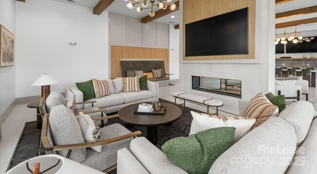 Building Photo - 2546 Perimeter Pointe Pkwy