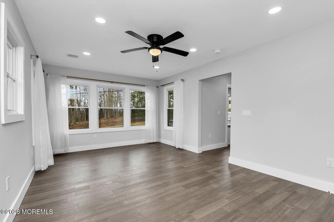 Building Photo - 91 Locust Ave