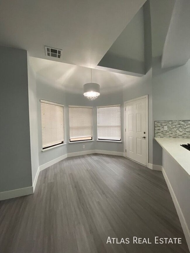 Building Photo - 1916 Old Mill Ln