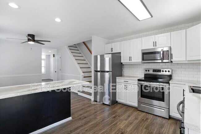 Building Photo - 131 Fairground Ave