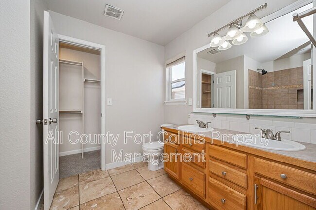 Building Photo - 224 Whitney Bay
