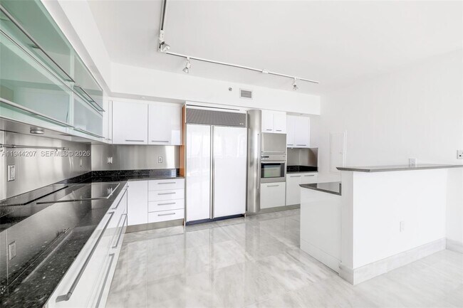 Building Photo - 400 Alton Rd