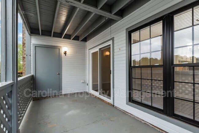 Building Photo - 5867 Harris Grove Ln