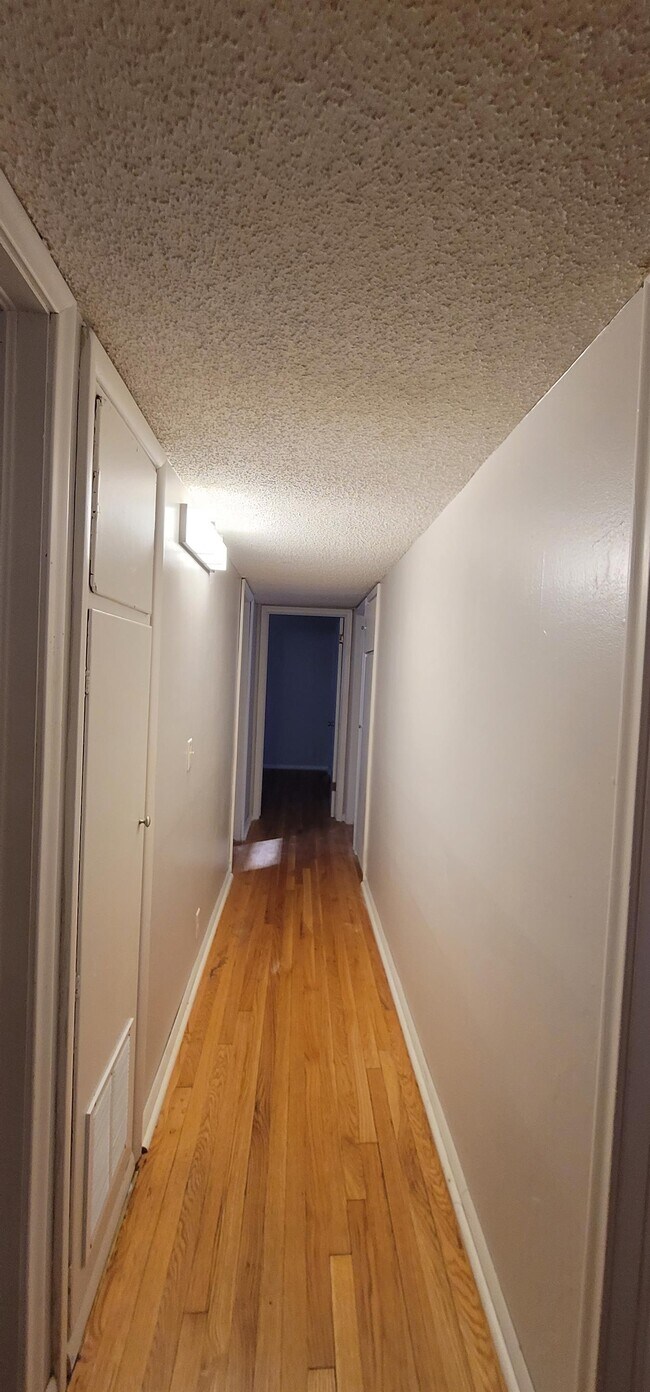 Building Photo - 3810 E Pawnee Ct
