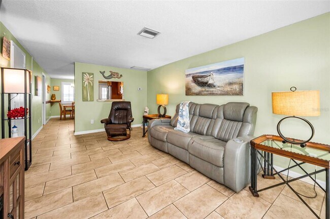 Building Photo - 1000 Crane Ct