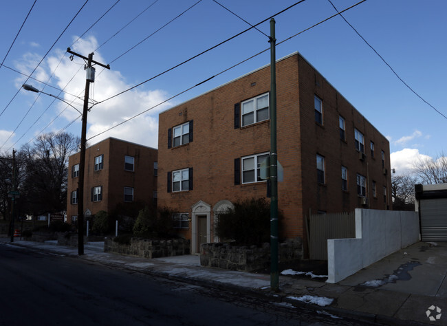 Primary Photo - 6800 Bingham Street