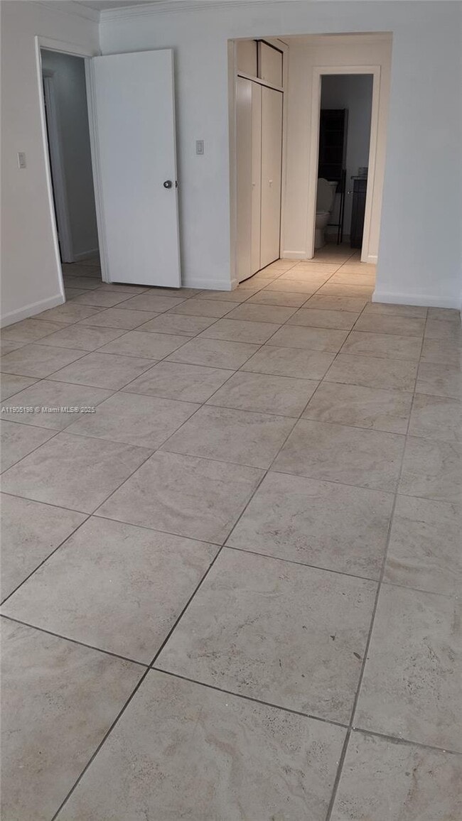 Building Photo - 3326 Farragut St