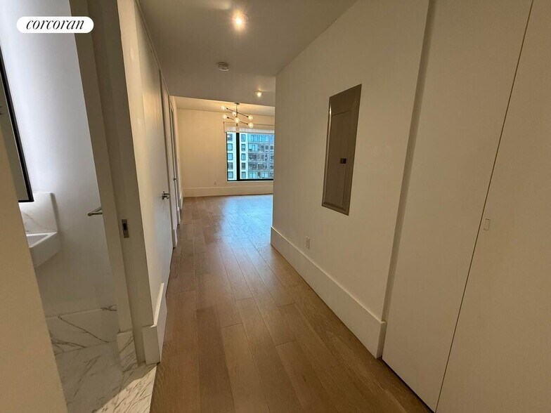 Building Photo - 429 Kent Ave