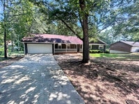 Building Photo - 5 Lakeside Dr