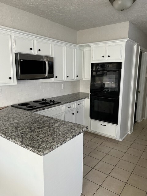 Building Photo - 16326 Locke Haven Dr
