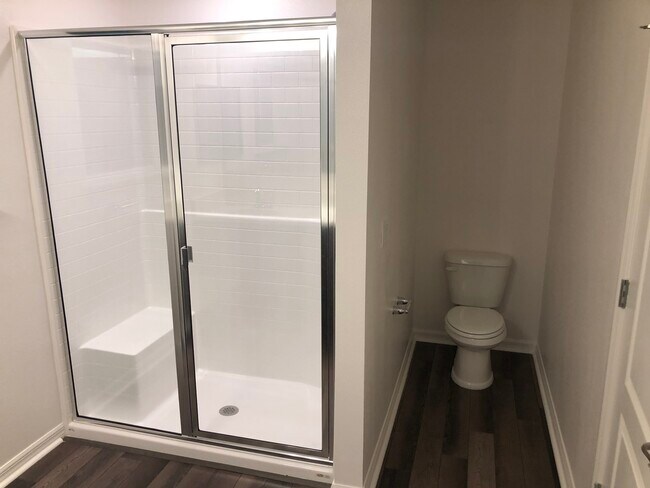 Building Photo - 2816 Westwood Ave