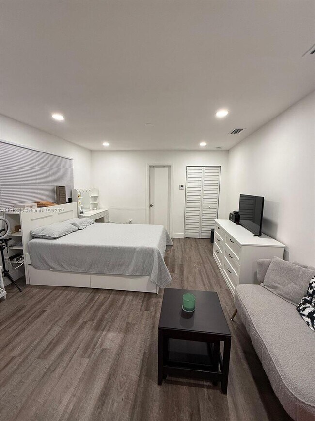 Building Photo - 2168 NW 91st St