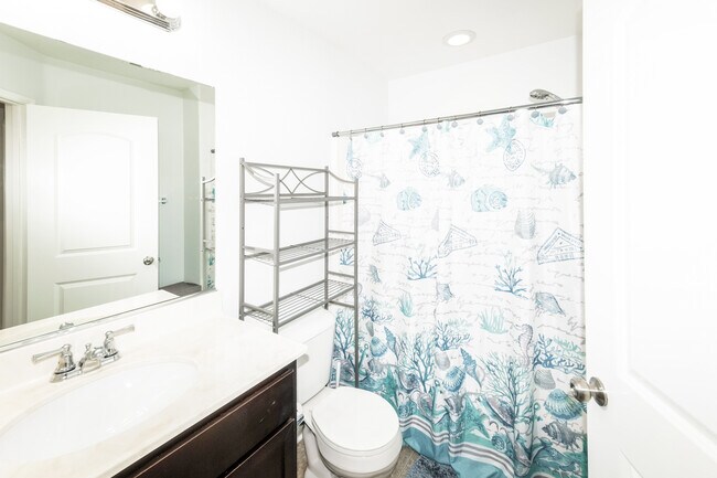 Building Photo - 1460 Mockingbird Ct