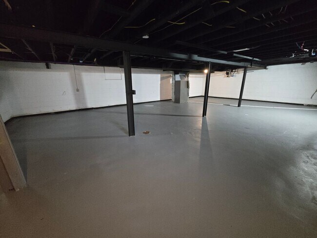 Building Photo - 304 Tiffin Ave