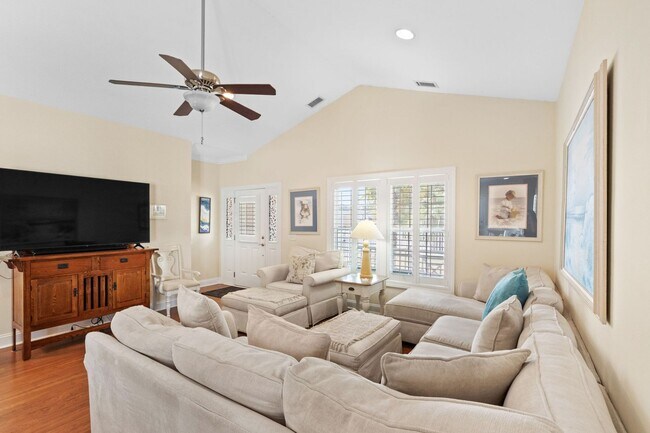 Building Photo - Coastal Living at its Best: Charming 3-Bedroom Near the Beach