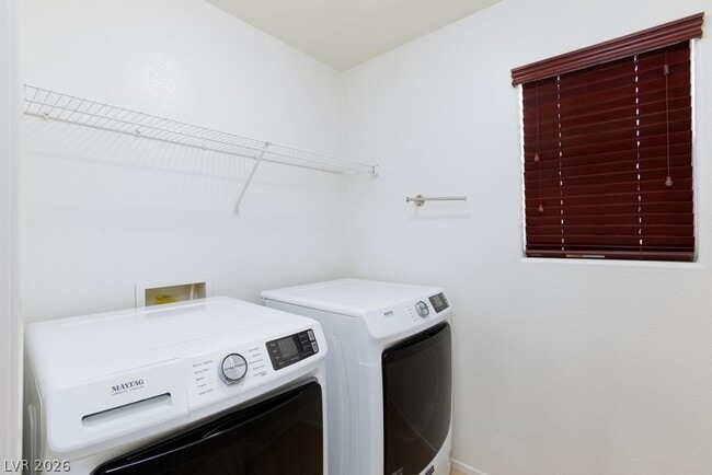 Building Photo - 67 Jewel Mine Ave