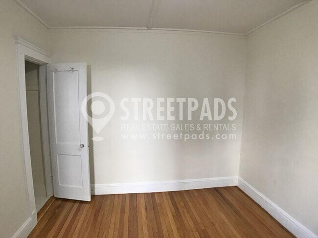 Building Photo - 1 bedroom in Boston MA 02215