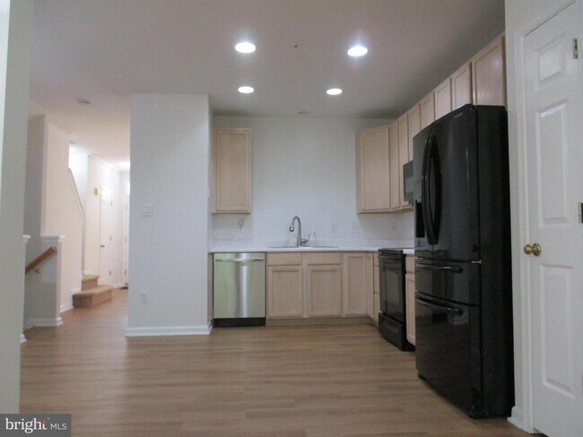 Building Photo - 11135 Maryland Manor Ct