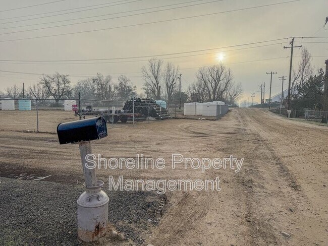 Building Photo - 109 E Belmont St