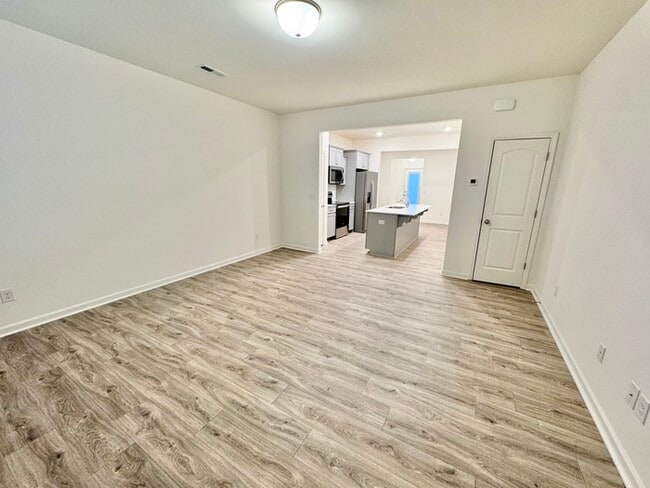 Building Photo - Two bedroom 2 1/2 bath Minutes from downtown Mooresville - SPRING Move In Special