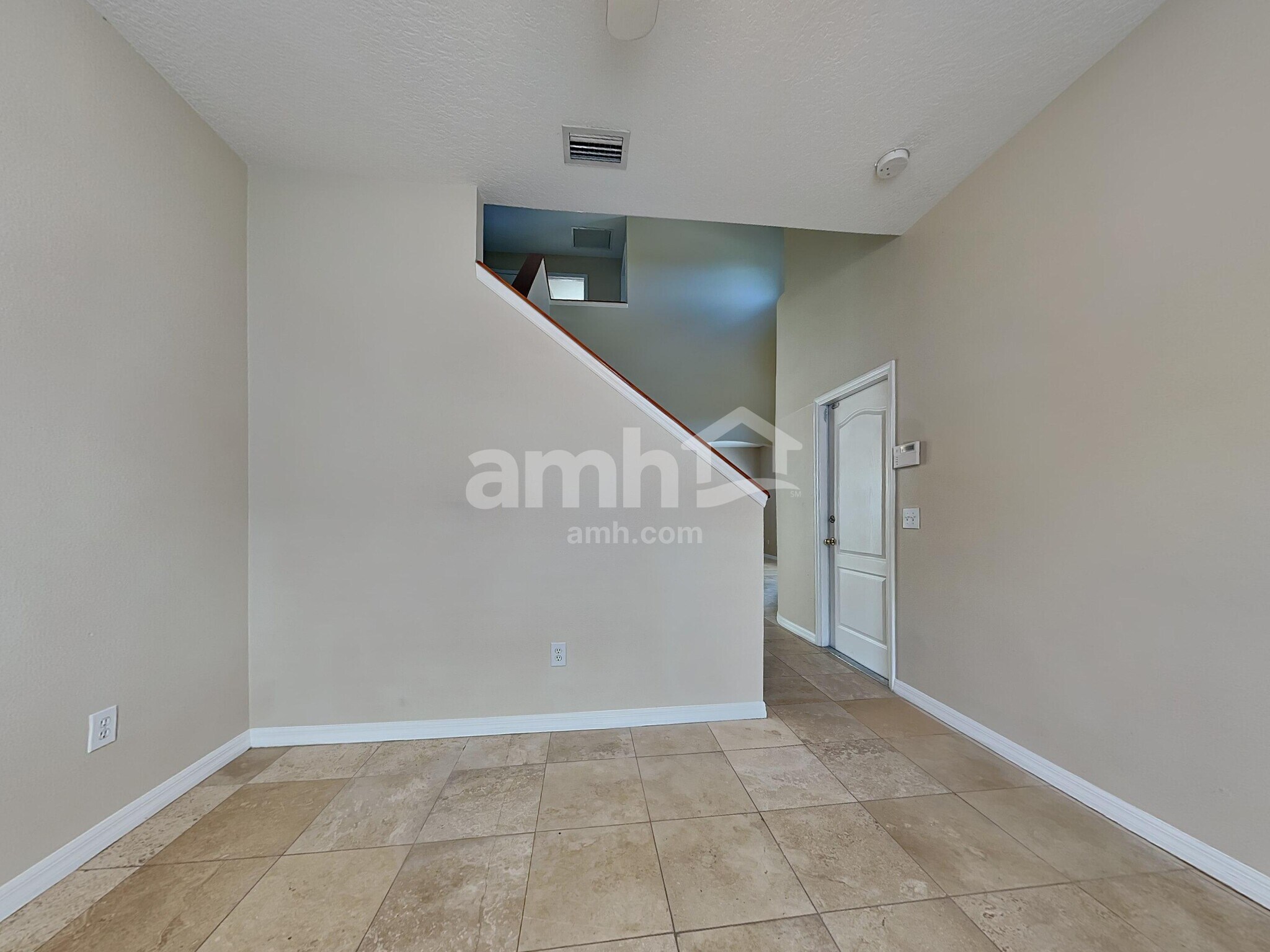 Building Photo - 15534 Lake Bella Vista Dr