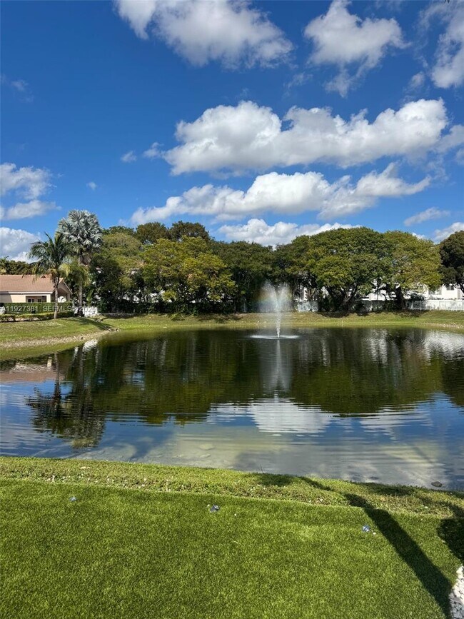 Building Photo - 10973 NW 53rd Ln