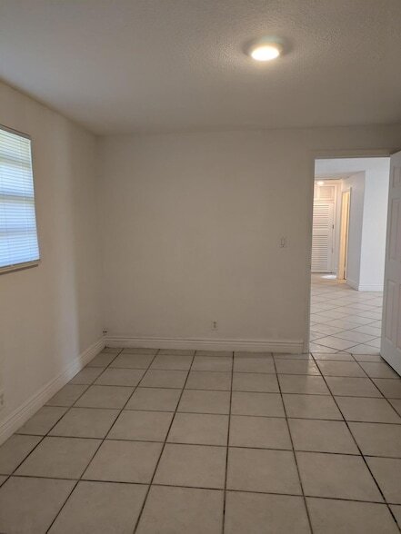 Building Photo - 12101 Colony Ave