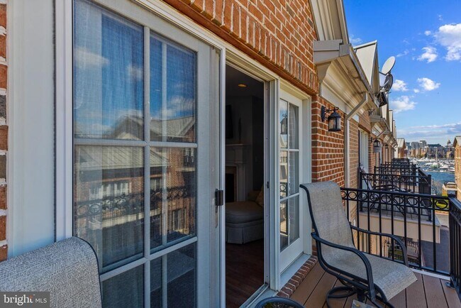 Building Photo - 1262 Dockside Cir