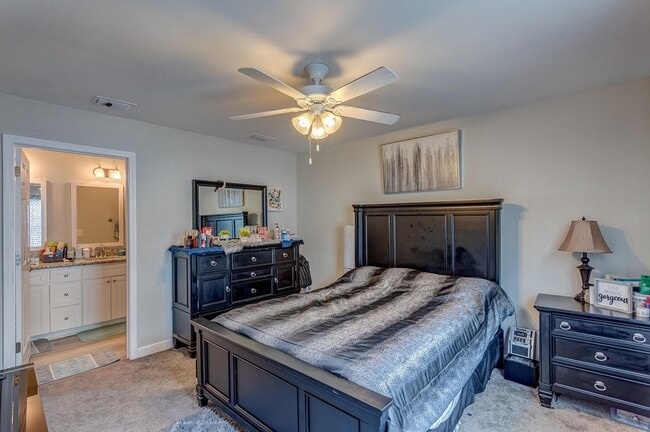 Building Photo - 9009 Banyan Beach Dr