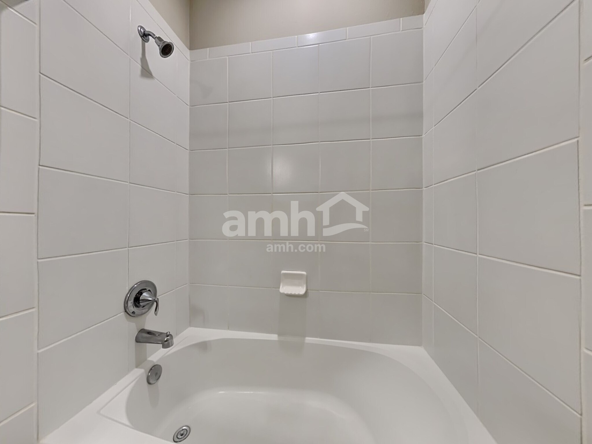 Building Photo - 120 Trumpco Dr