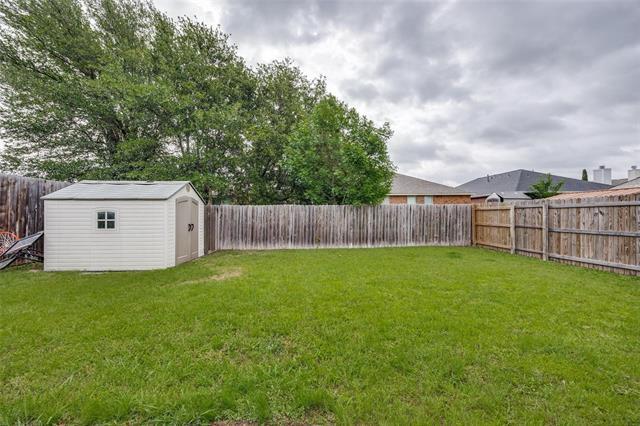 Building Photo - 202 Trenton Dr