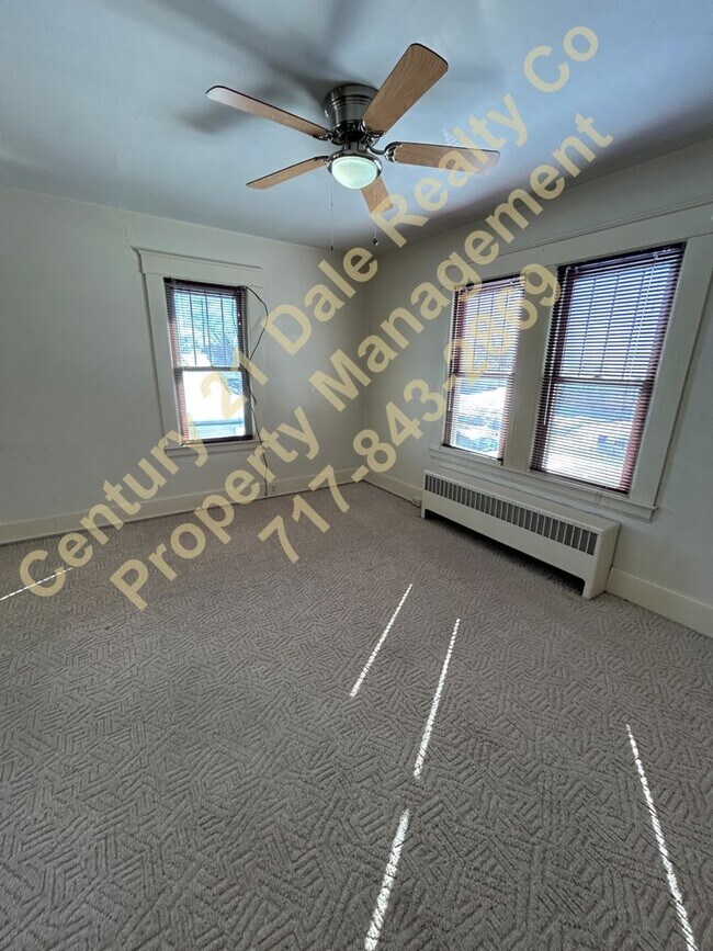 Building Photo - Beautiful 3 Bedroom 1 Bath Home in Dallastown Schools with a Large detached 2 Car Garage