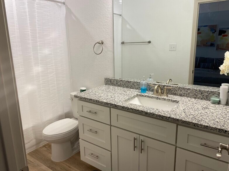 In Suite Bathroom - 7511 Gramercy Way