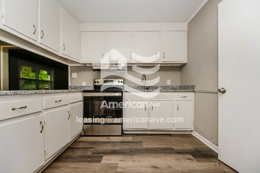 Building Photo - 3525 Travis Blvd