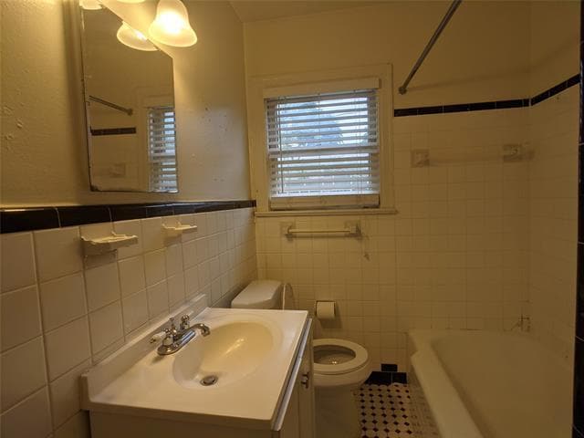 Building Photo - 5455 Longview St