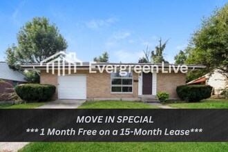 Building Photo - 651 Fairborn Rd