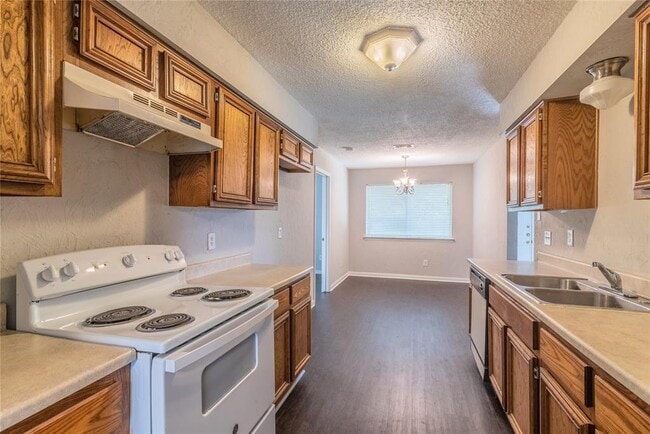 Building Photo - 6722 Loch Bruceray Dr