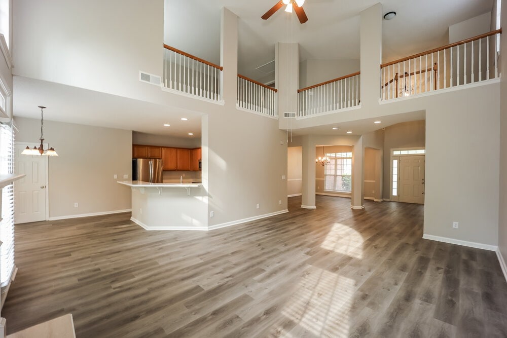 Building Photo - 7601 Hilltop Way