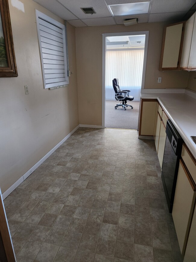 Building Photo - 433 S Mineral St