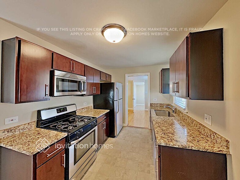 Building Photo - 4717 Wesley Terrace